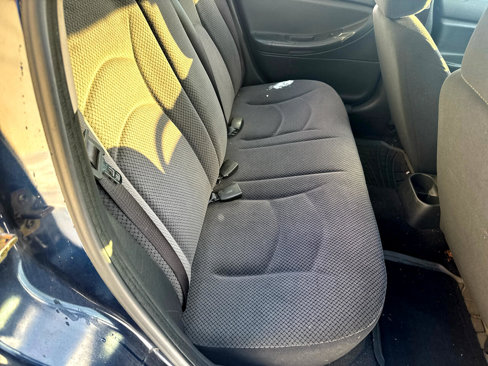 Used 2006 Dodge Stratus SXT image 18
