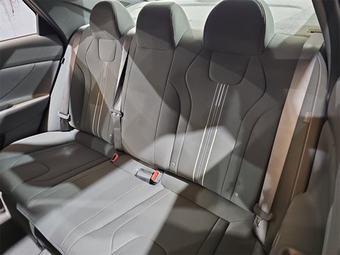 New 2025 Hyundai Elantra Sport image 13