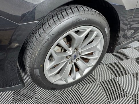 Used 2014 Ford Taurus Limited image 12