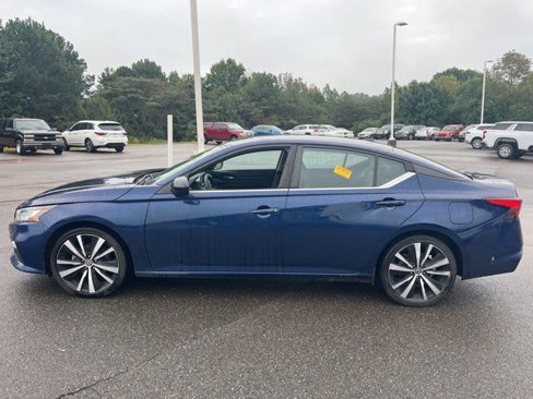 Used 2021 Nissan Altima 2.5 SR image 4
