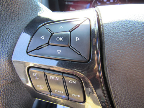 Used 2018 Ford Explorer XLT w/ Equipment Group 201A image 14