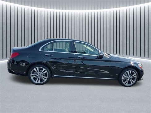 Used 2021 Mercedes-Benz C 300 4MATIC Sedan image 2