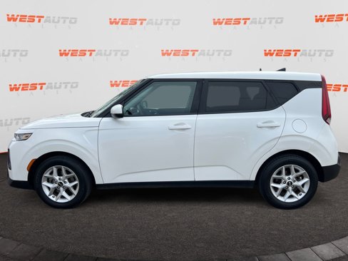 Used 2021 Kia Soul S image 2