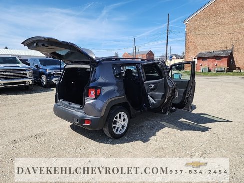 Used 2020 Jeep Renegade Latitude w/ Cold Weather Group image 38