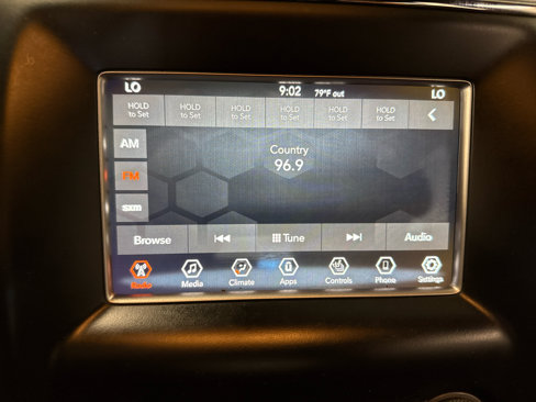 Used 2018 Jeep Grand Cherokee Limited image 17