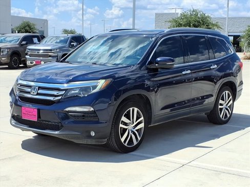 Used 2017 Honda Pilot Touring image 3