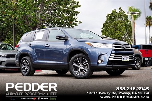 Used 2019 Toyota Highlander LE image 1