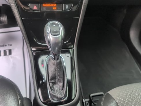 Used 2019 Buick Encore Preferred image 27