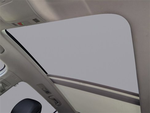 Certified 2021 Volkswagen Tiguan SE w/ Panoramic Sunroof Package image 21