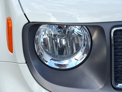 Used 2020 Jeep Renegade Limited w/ UConnect 8.4 Nav Group image 9