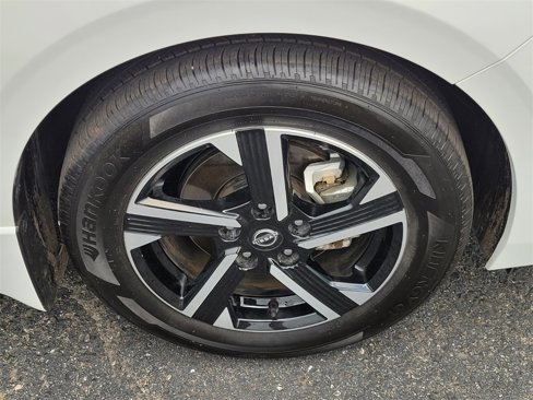 Used 2024 Nissan Sentra SV image 19