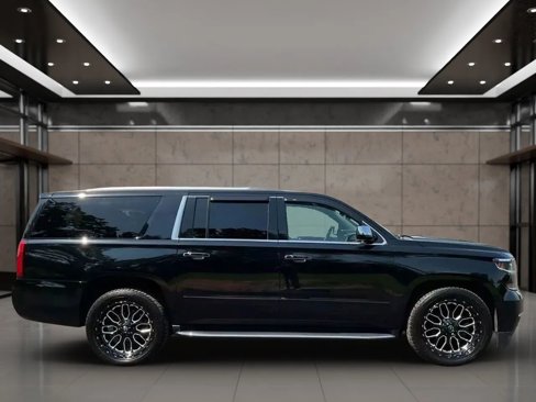 Used 2016 Chevrolet Suburban LTZ image 14