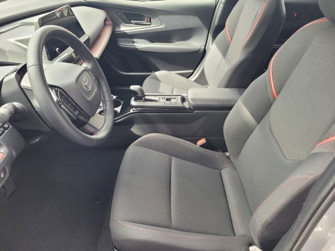 Used 2023 Toyota Prius Prime SE image 16