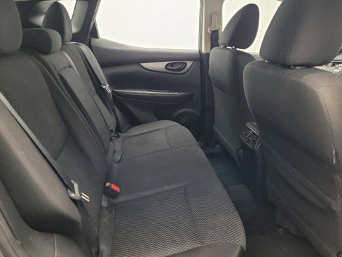 Used 2018 Nissan Rogue Sport S image 19