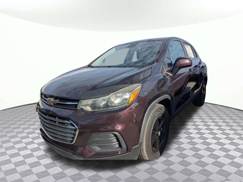 Used 2021 Chevrolet Trax LS w/ Tint and Cruise Package image 4