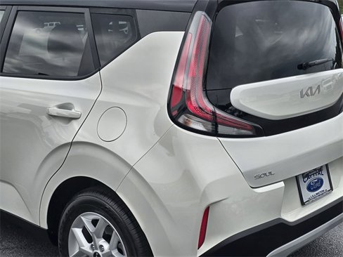Used 2024 Kia Soul S image 14