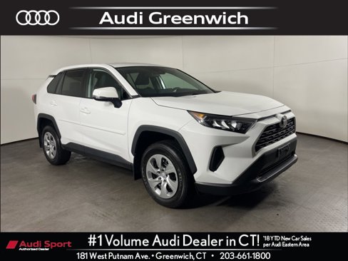Used 2022 Toyota RAV4 LE image 1