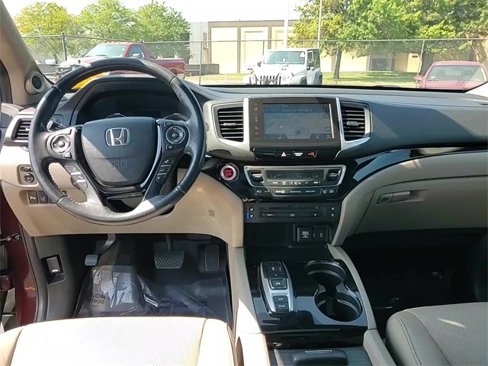 Used 2017 Honda Pilot Elite image 12