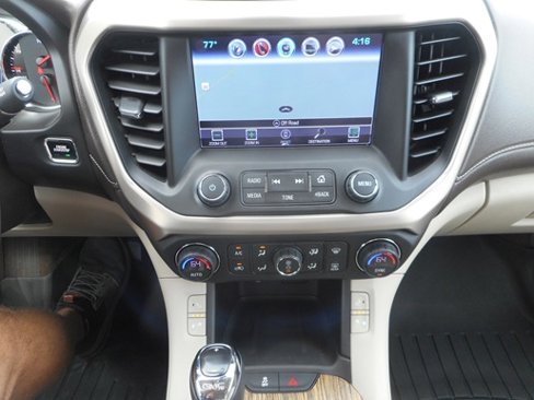 Used 2017 GMC Acadia Denali w/ Technology Package image 15