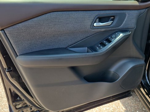 Certified 2021 Nissan Rogue SV image 20