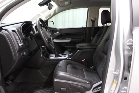 Used 2015 Chevrolet Colorado LT w/ Luxury Package image 3
