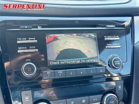 Used 2015 Nissan Rogue SV image 13