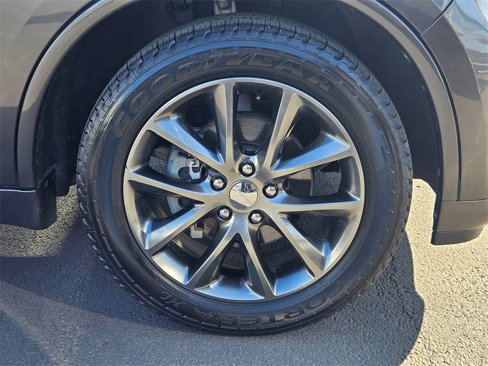 Used 2018 Dodge Durango GT image 37