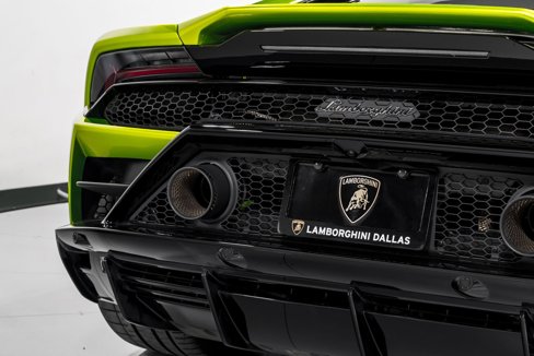 Used 2023 Lamborghini Huracan EVO image 50