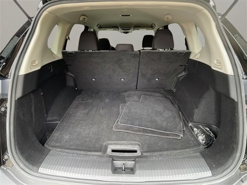 Used 2022 Nissan Rogue SV image 27