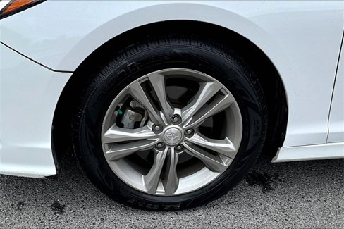 Used 2018 Hyundai Sonata Limited w/ Cargo Package image 8
