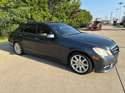 Used 2010 Mercedes-Benz E 550 Sedan image 7