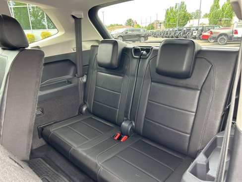Used 2019 Volkswagen Tiguan SE w/ 3rd Row Seat Package image 9