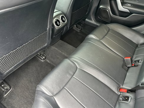 Used 2019 Mercedes-Benz A 220 image 12