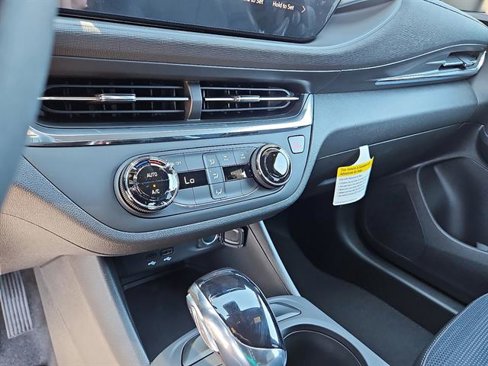 New 2026 Buick Envista Preferred image 16