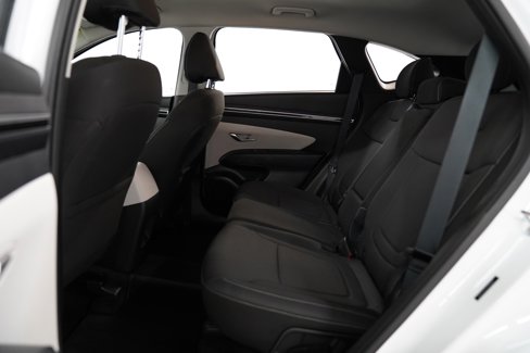 Used 2022 Hyundai Tucson SE image 5