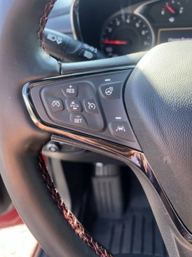 Used 2023 Chevrolet Equinox RS w/ RS Leather Package image 30