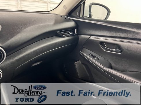 Used 2024 Nissan Sentra S image 39