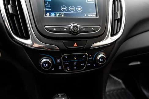 Used 2019 Chevrolet Equinox LT image 37