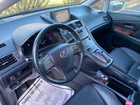 Used 2010 Lexus HS 250h Premium w/ Preferred Accessory Package image 9
