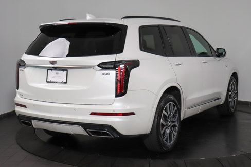 Used 2022 Cadillac XT6 Sport w/ Technology Package image 5
