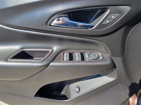 Certified 2020 Chevrolet Equinox LT image 24