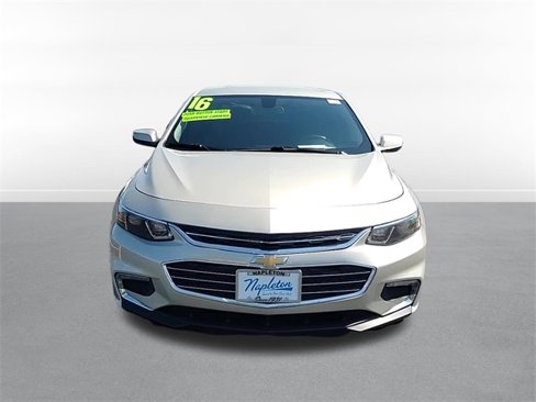 Used 2016 Chevrolet Malibu LT image 2