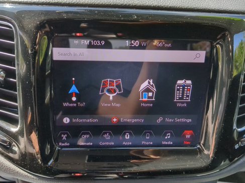Used 2017 Jeep Compass Limited w/ Navigation Group image 18