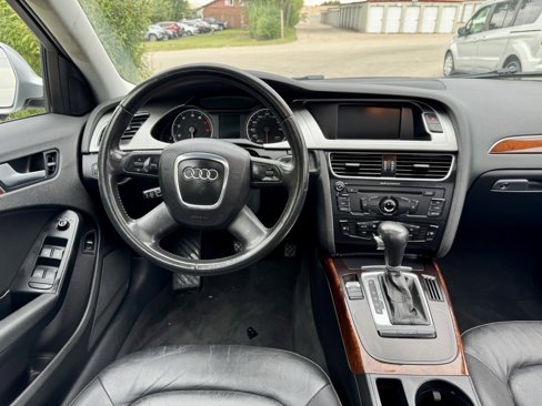 Used 2009 Audi A4 2.0T Premium image 13