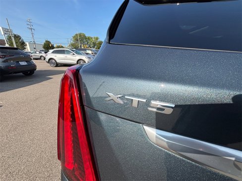 Used 2020 Cadillac XT5 Premium Luxury w/ LPO, Floor Liner Package image 45