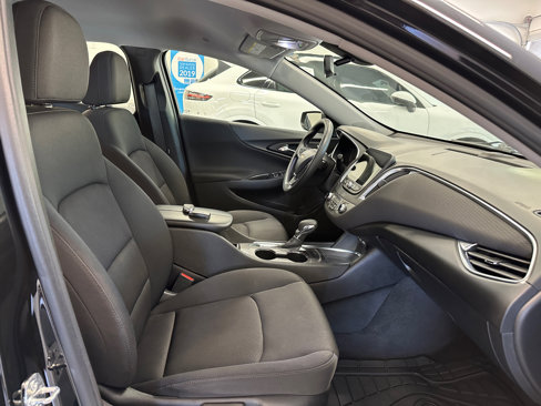 Used 2021 Chevrolet Malibu LT image 23