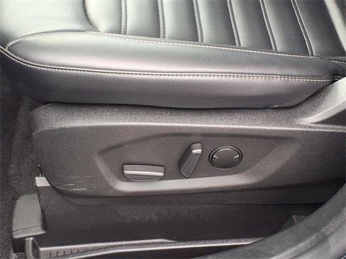 Used 2024 Ford Edge SEL image 21