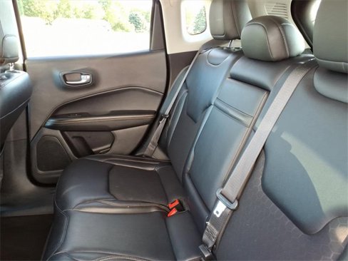 Used 2017 Jeep Compass Latitude image 15
