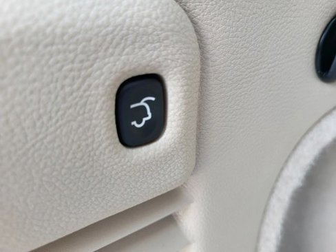 Used 2018 Jeep Grand Cherokee Overland image 29