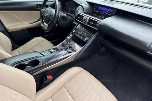 Used 2018 Lexus IS 300 F Sport image 17